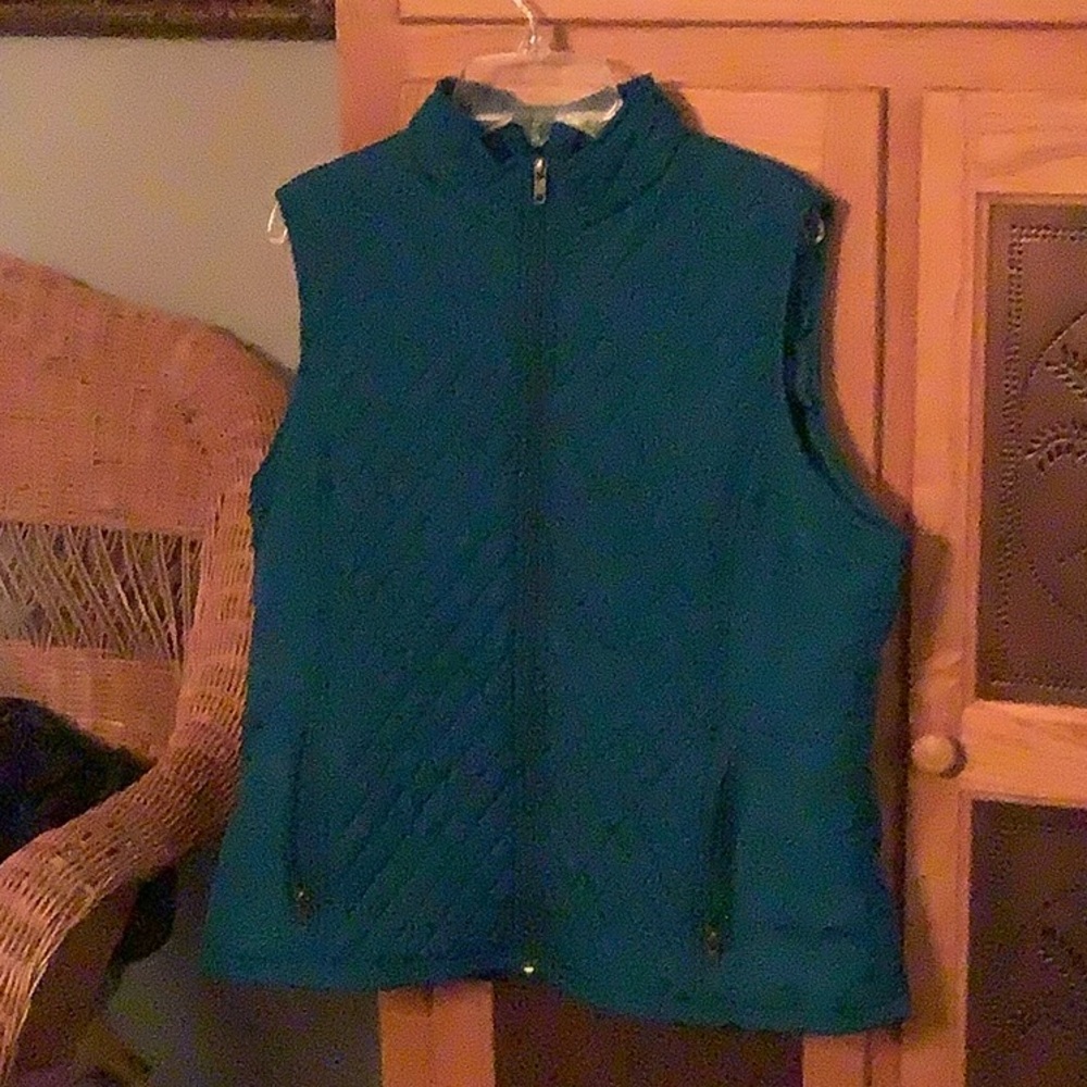 Quilted women’s vest, size L